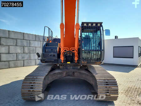 Korečková rýpadla 2017 Hitachi ZX300 LC -6 (7)