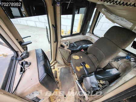 Dozer Apripista 2001 Caterpillar D6 R XL (22)