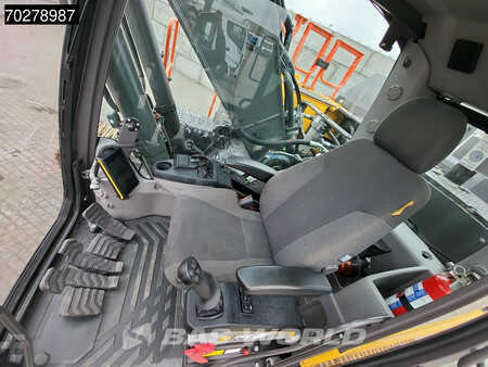 Kettenbagger 2022 Volvo EC300 E L (30)