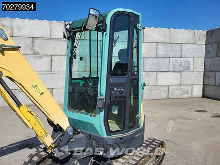 Mini kotrógép 2014 Yanmar VIO25-4 (16)