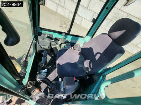 Mini kotrógép 2014 Yanmar VIO25-4 (25)
