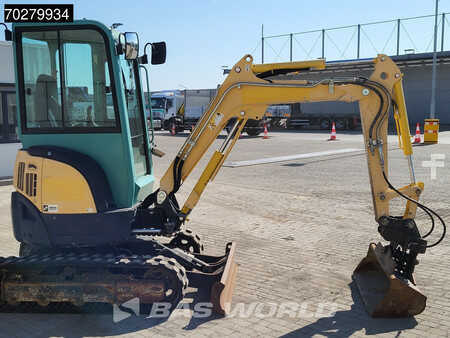 Mini excavators 2014 Yanmar VIO25-4 (9)