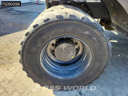 Hjulgraver 2012 Hitachi ZX140W -3 (22)