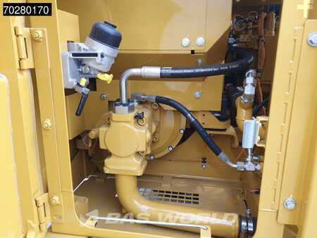 Escavadora de rastos 2025 Caterpillar 313 GC (36)