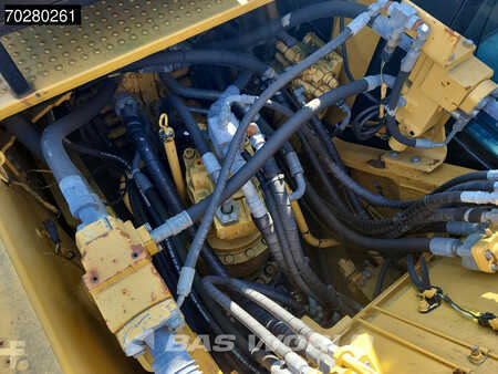 Hydraulic Excavators 2014 Caterpillar 324 E L (11)