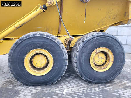 Nivelohjatut dumpperit 2016 Bell B40 D (18)