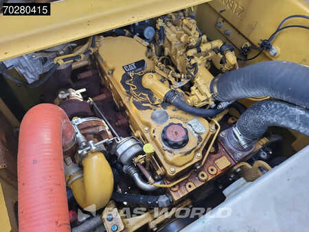 Koparki gąsienicowe 2017 Caterpillar 325 F L (17)
