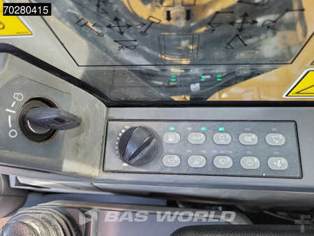 Koparki gąsienicowe 2017 Caterpillar 325 F L (31)