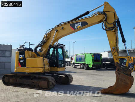 Koparki gąsienicowe 2017 Caterpillar 325 F L (6)
