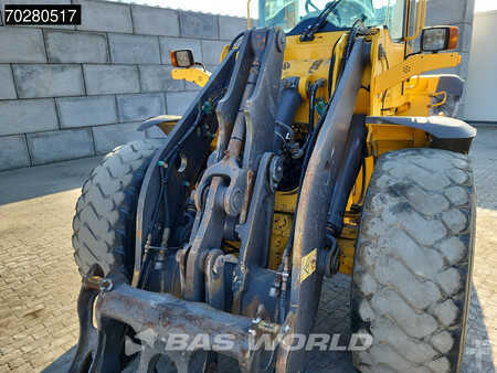 Carregadeira de rodas 2003 Volvo L90 E (12)