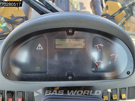 Carregadeira de rodas 2003 Volvo L90 E (29)