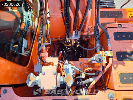 Korečková rýpadla 2016 Komatsu PC210 LC-10 (14)
