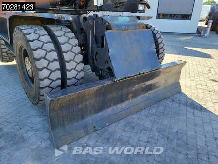 Koparki kołowe 2014 Hitachi ZX140W -5 OUTRIGGERS + BLADE (22)