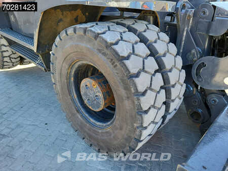 Koparki kołowe 2014 Hitachi ZX140W -5 OUTRIGGERS + BLADE (26)