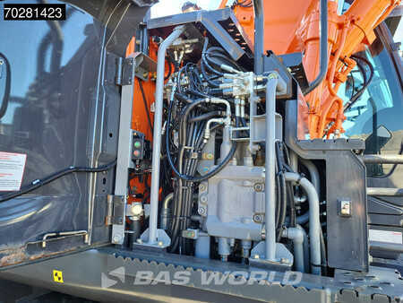 Koparki kołowe 2014 Hitachi ZX140W -5 OUTRIGGERS + BLADE (32)
