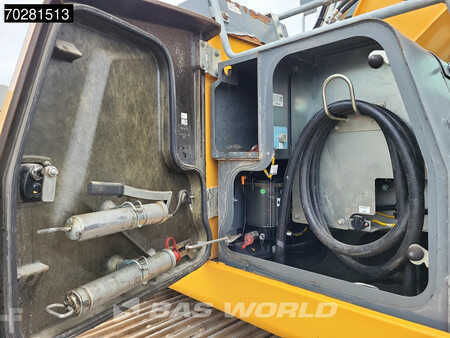 Hydraulic Excavators 2019 Liebherr R922 LC (29)