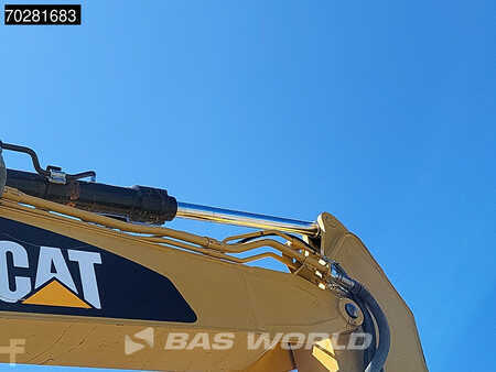Koparki gąsienicowe 2018 Caterpillar 325 F L 3 BUCKETS (14)