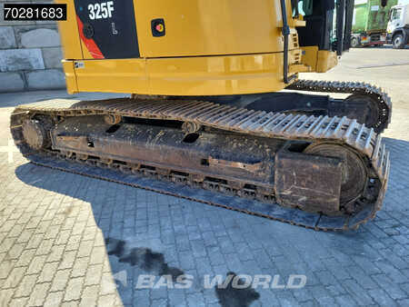 Koparki gąsienicowe 2018 Caterpillar 325 F L 3 BUCKETS (29)