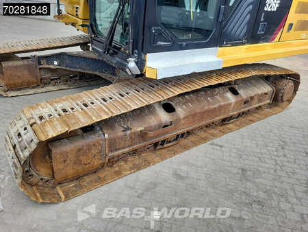 Caterpillar 326 F L