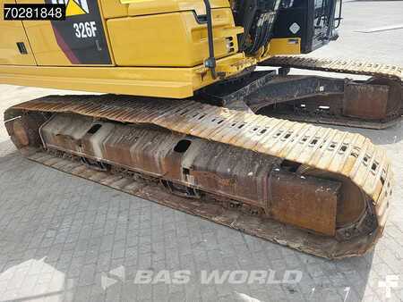 Caterpillar 326 F L