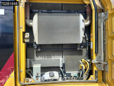 Caterpillar 326 F L