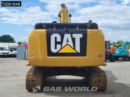 Kettenbagger 2018 Caterpillar 326 F L (3)