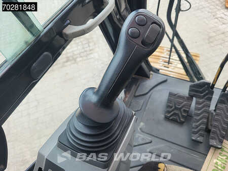 Caterpillar 326 F L