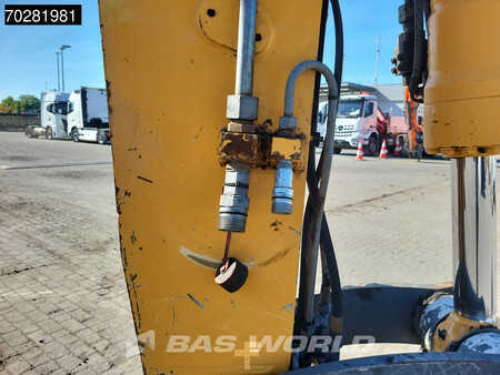 Escavatori cingolati 2004 Liebherr R914B HDSL (8)