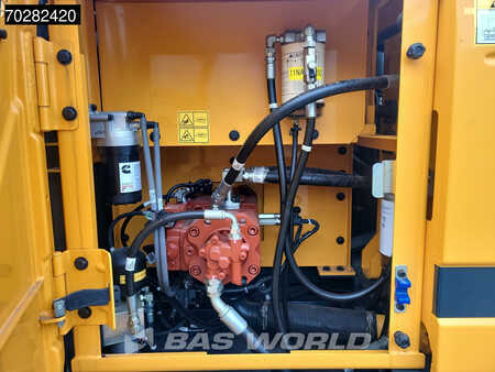 Telakaivinkoneet  2025 Hyundai HX130 N A/C (26)