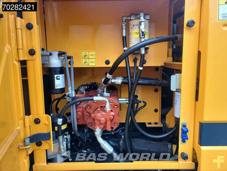 Telakaivinkoneet  2025 Hyundai HX130 N A/C (26)