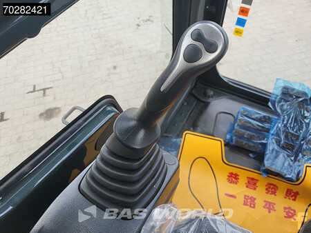 Telakaivinkoneet  2025 Hyundai HX130 N A/C (30)