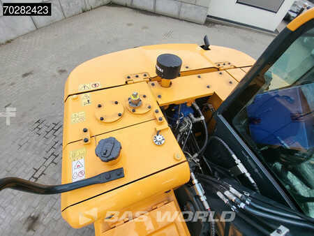 Minikaivinkoneet 2024 Hyundai HX80 N A/C - NEW UNUSED (14)