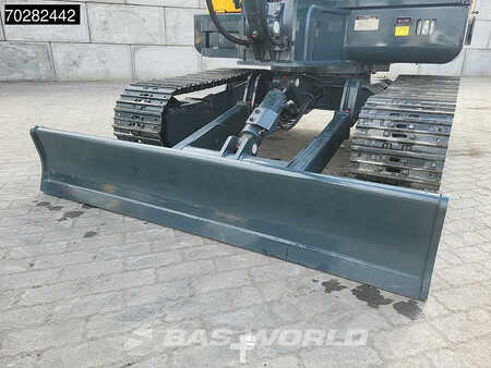 Minikaivinkoneet 2024 Hyundai HX60 PRON A/C (17)