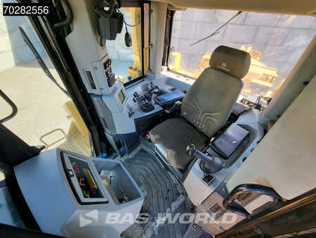 Telaketjupuskutraktorit 2015 Caterpillar D8 T CE CERTIFIED - D8T (28)
