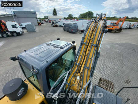 Beltegraver 2019 XCMG XE210 E XE210 OIL QUICK (14)
