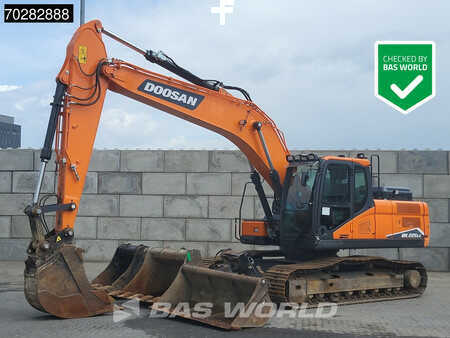 Excavadoras de cadenas 2022 Doosan DX225 LC-7 4 BUCKETS (1)
