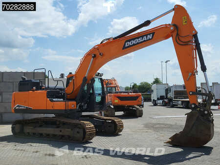 Excavadoras de cadenas 2022 Doosan DX225 LC-7 4 BUCKETS (7)
