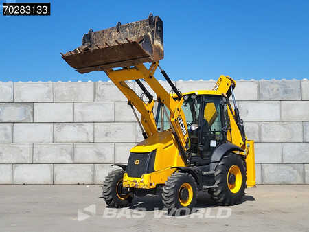 Rigid Backhoe Loader 2019 JCB 3CX TELESCOPIC STICK - 3 BUCKETS (2)