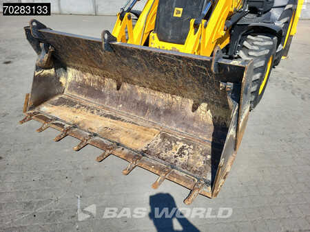 Rigid Backhoe Loader 2019 JCB 3CX TELESCOPIC STICK - 3 BUCKETS (21)