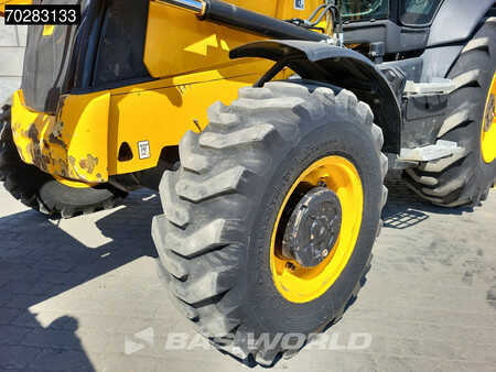 Rigid Backhoe Loader 2019 JCB 3CX TELESCOPIC STICK - 3 BUCKETS (25)