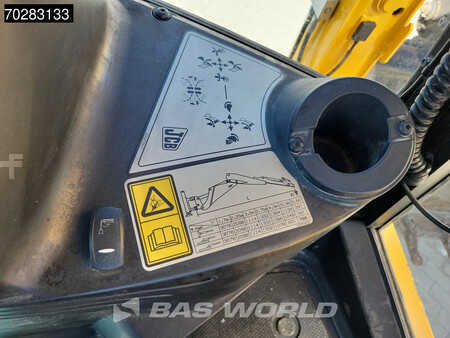 Rigid Backhoe Loader 2019 JCB 3CX TELESCOPIC STICK - 3 BUCKETS (32)