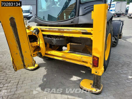 Rigid Backhoe Loader 2019 JCB 3CX (22)