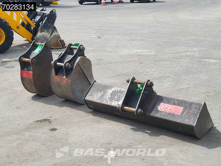Rigid Backhoe Loader 2019 JCB 3CX (29)