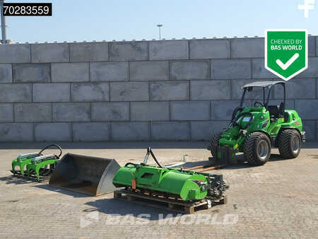 Radlader 2022 Avant M860i ATTACHMENTS INCLUDED (1)