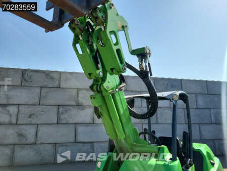 Radlader 2022 Avant M860i ATTACHMENTS INCLUDED (14)