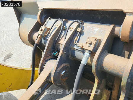 Radlader 2008 New Holland Construction W270 (12)