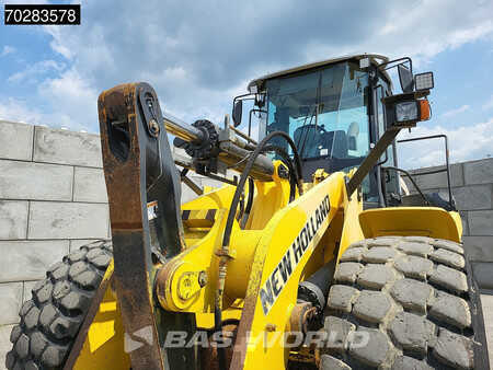 Radlader 2008 New Holland Construction W270 (17)