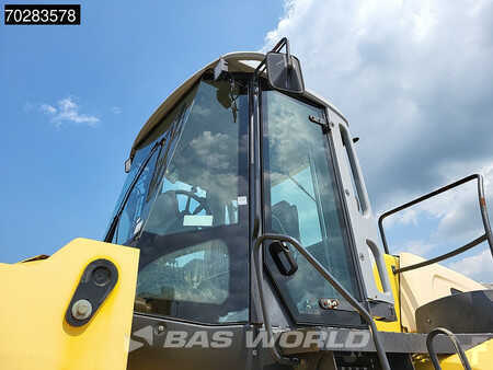 Radlader 2008 New Holland Construction W270 (18)