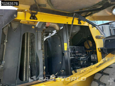 Radlader 2008 New Holland Construction W270 (21)