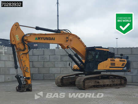 Escavatori cingolati 2017 Hyundai HX380 L (1)